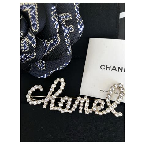 Chanel Clip